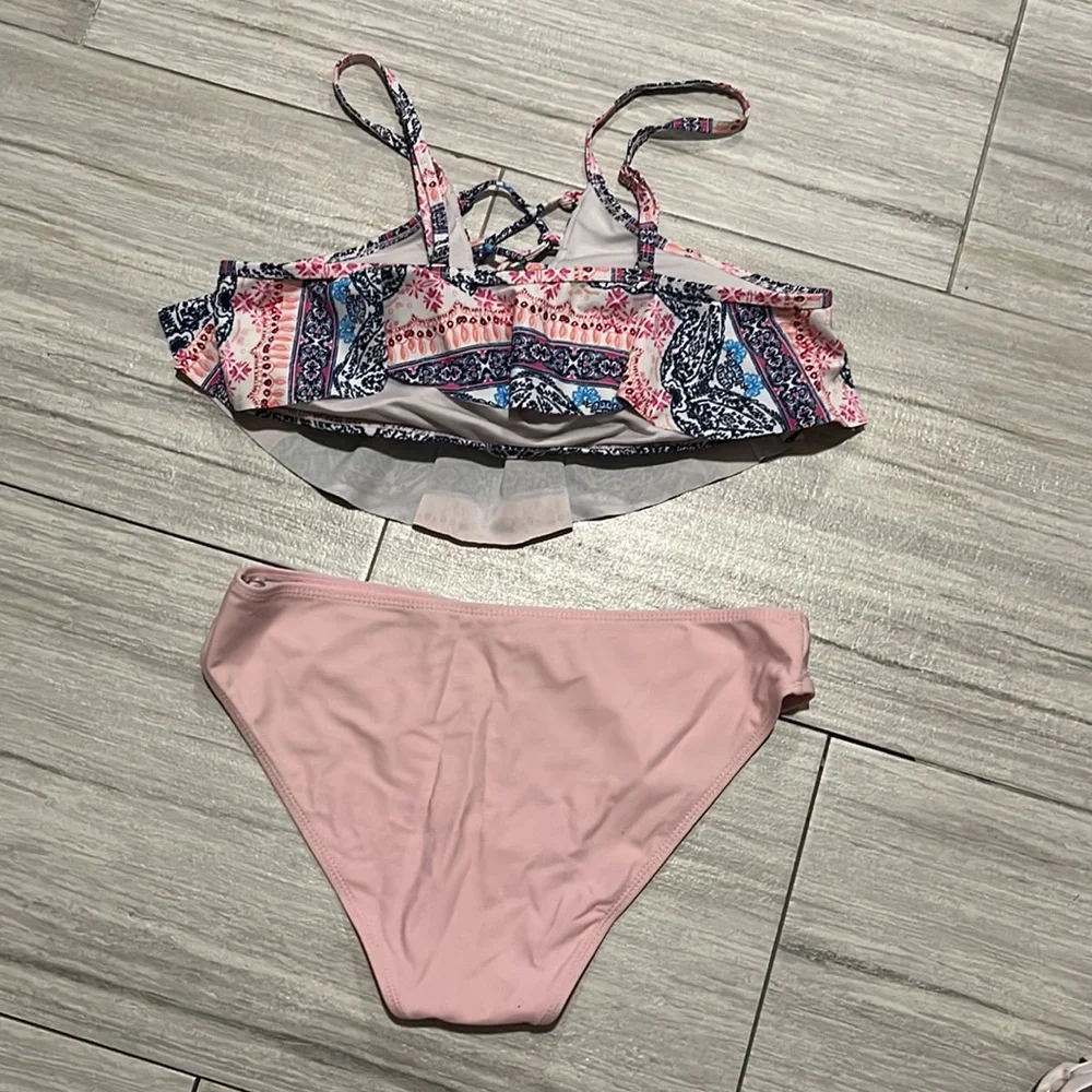 Bikini - Picture 4 of 6